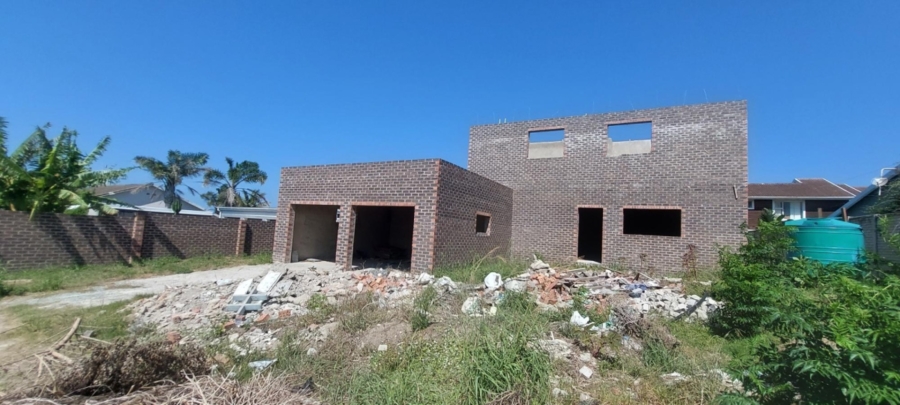 6 Bedroom Property for Sale in Sunrise On Sea Eastern Cape